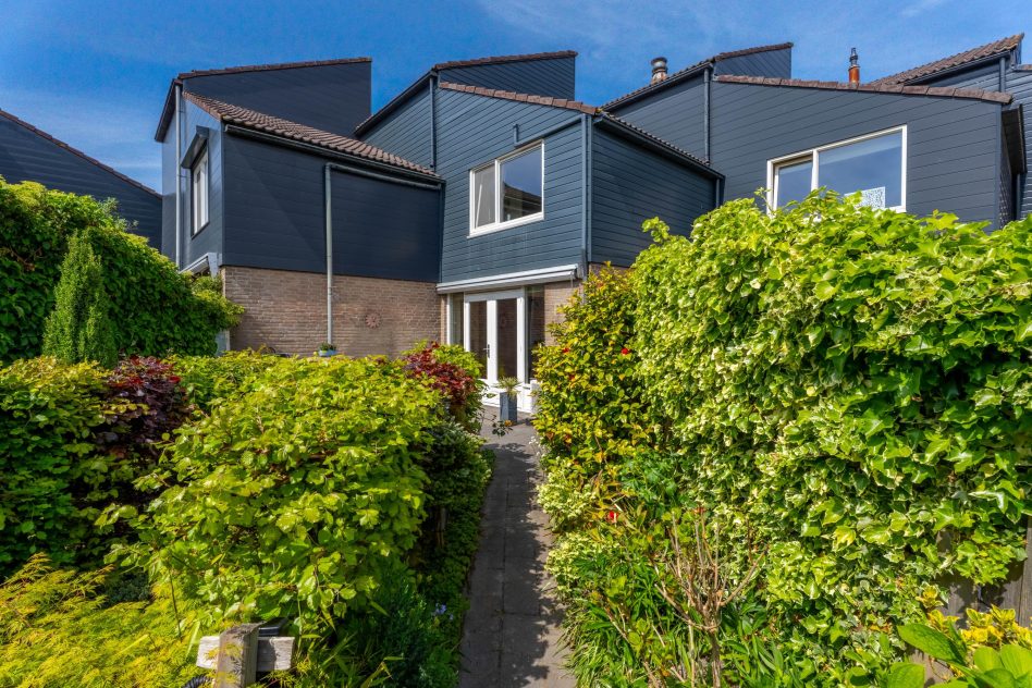Rijnsburg – Esdoornlaan 35