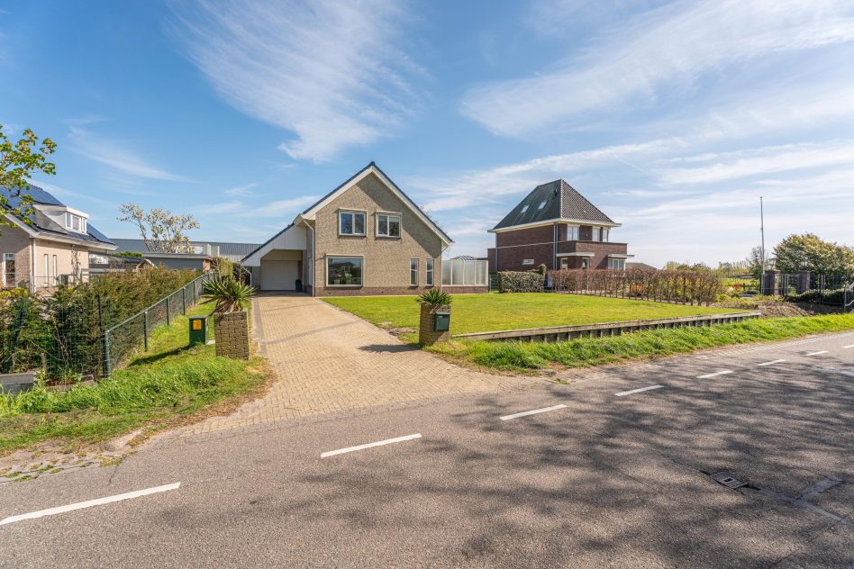 Rijnsburg – Voorhouterweg 80A