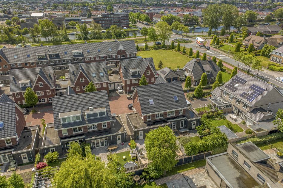 Rijnsburg – Tusschen beide Wegen 14