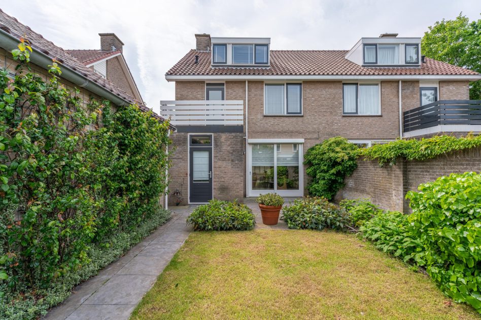 Rijnsburg – Floralaan 12