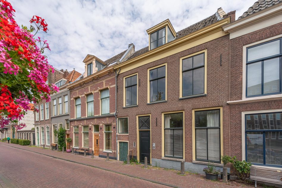 Leiden – Apothekersdijk 30