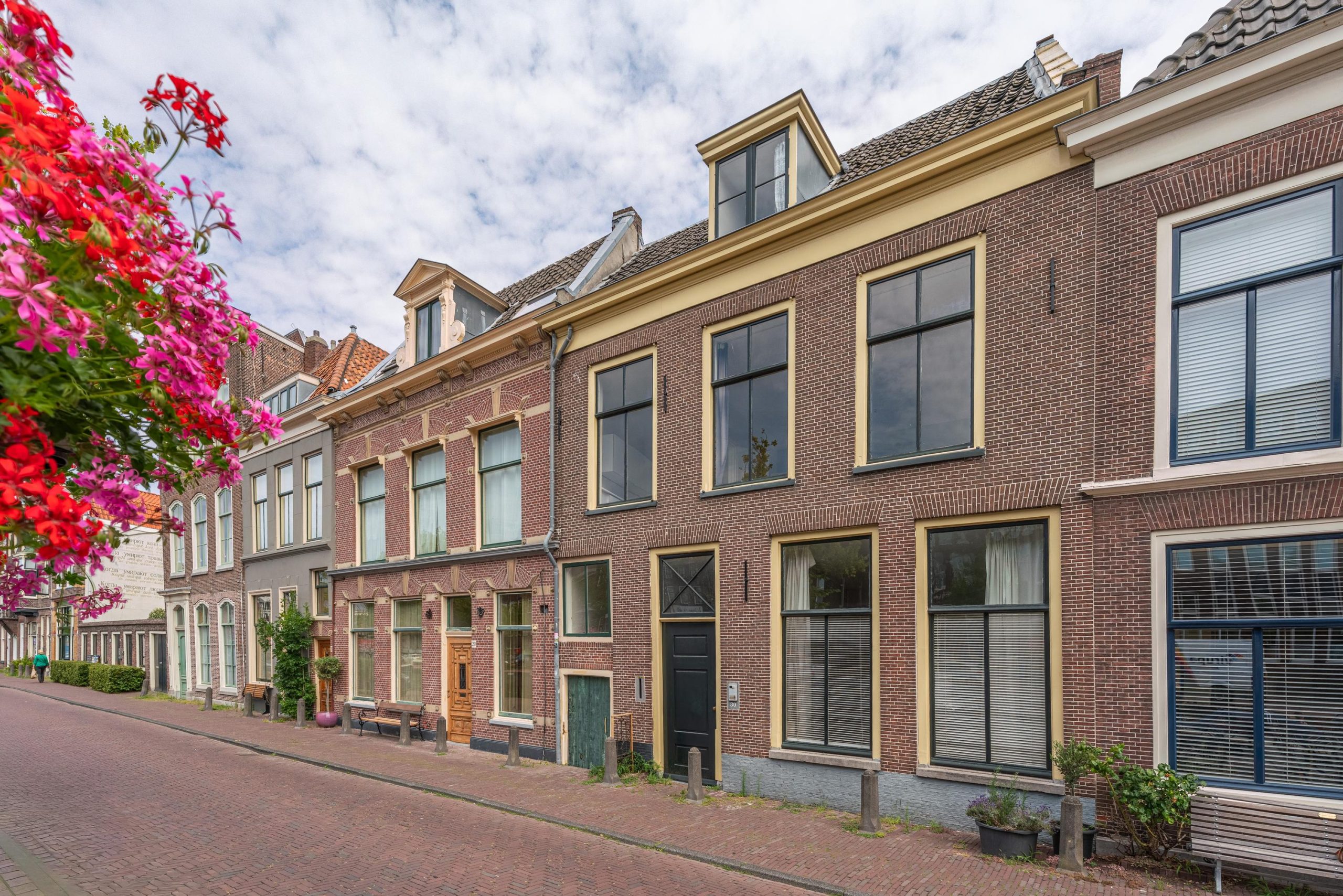 Leiden – Apothekersdijk 30 Leiden – Apothekersdijk 30