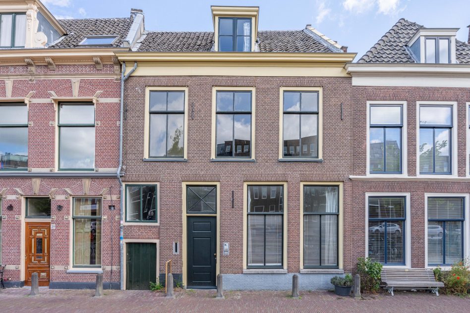 Leiden – Apothekersdijk 30A