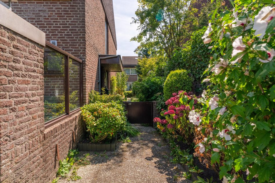 Rijnsburg – Meidoornlaan 12