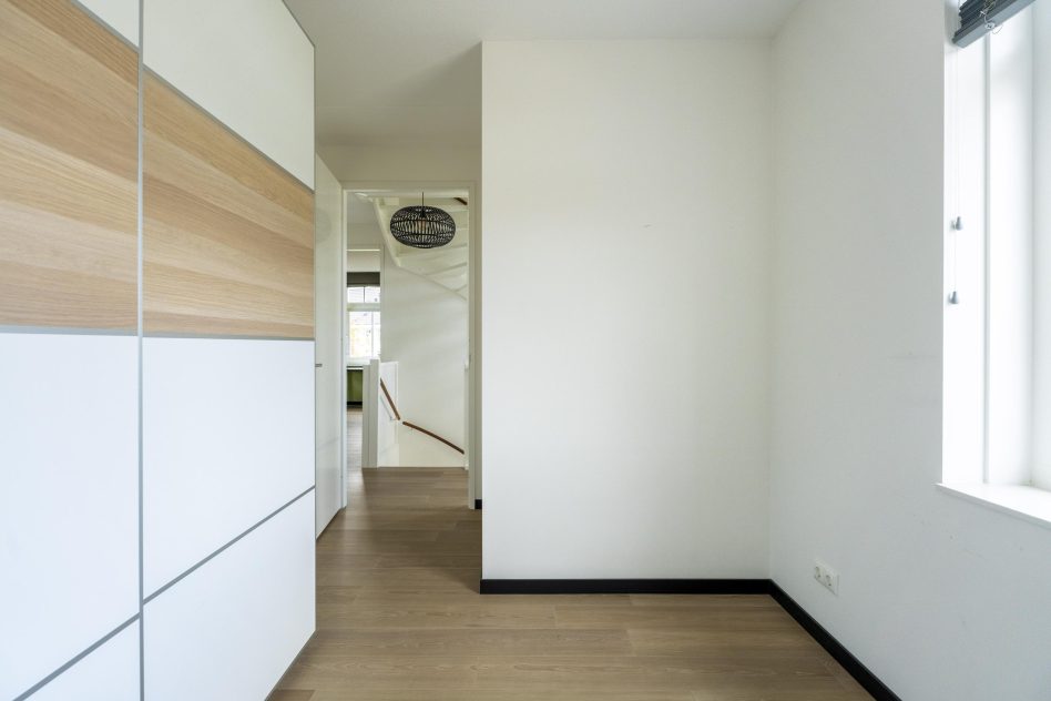 Voorhout – Pioenroos 1