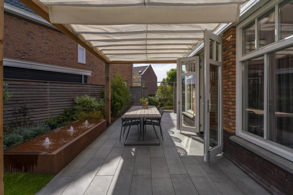 Voorhout – Pioenroos 1