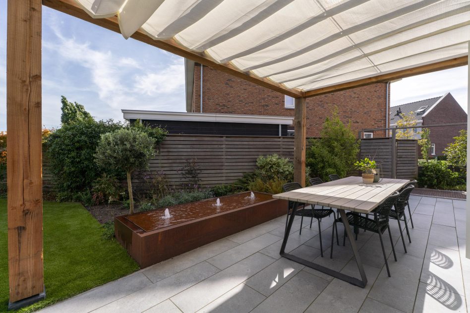 Voorhout – Pioenroos 1