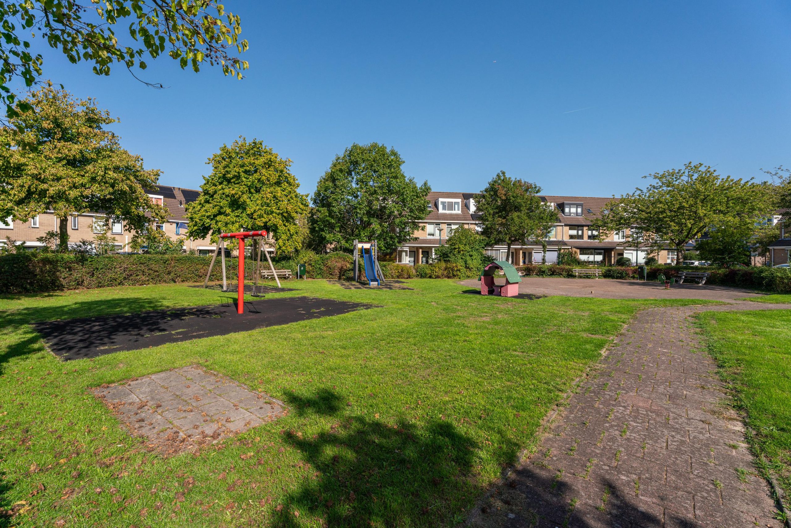 Oegstgeest – Hella Haasseplantsoen 24 Oegstgeest – Hella Haasseplantsoen 24