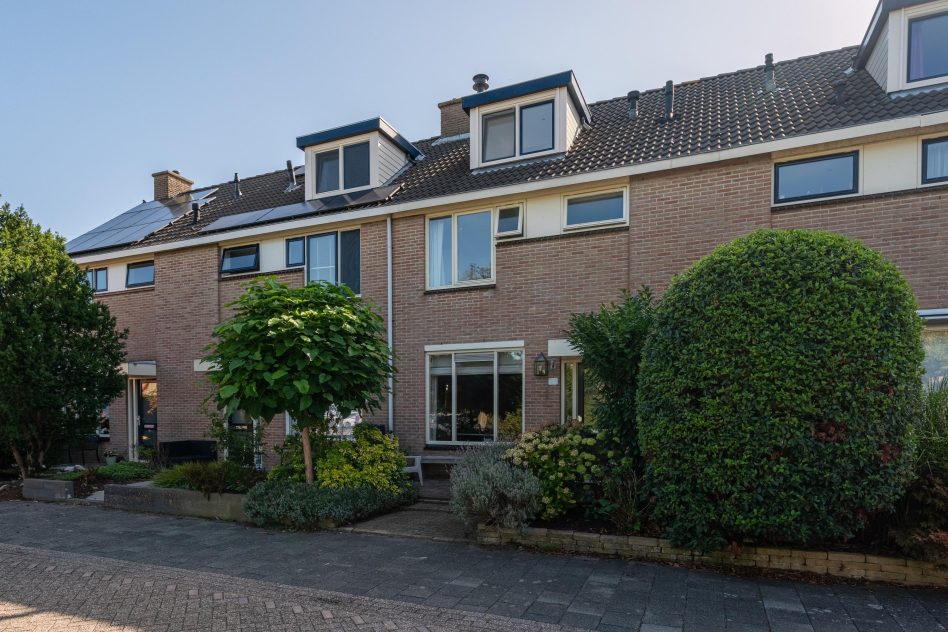 Oegstgeest – Hella Haasseplantsoen 24