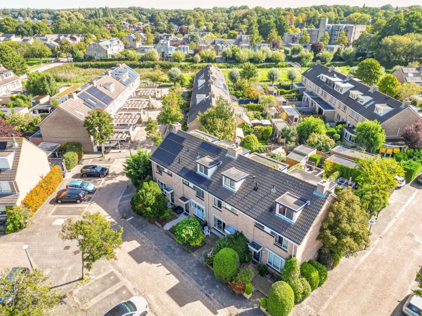 Oegstgeest – Hella Haasseplantsoen 24