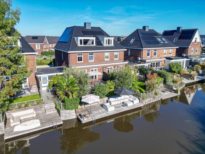 Voorhout – Pioenroos 7