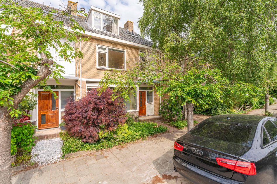 Oegstgeest – Pieter de Hoochlaan 7