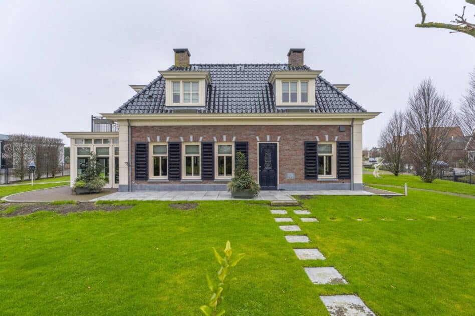 Rijnsburg – Voorhouterweg 24
