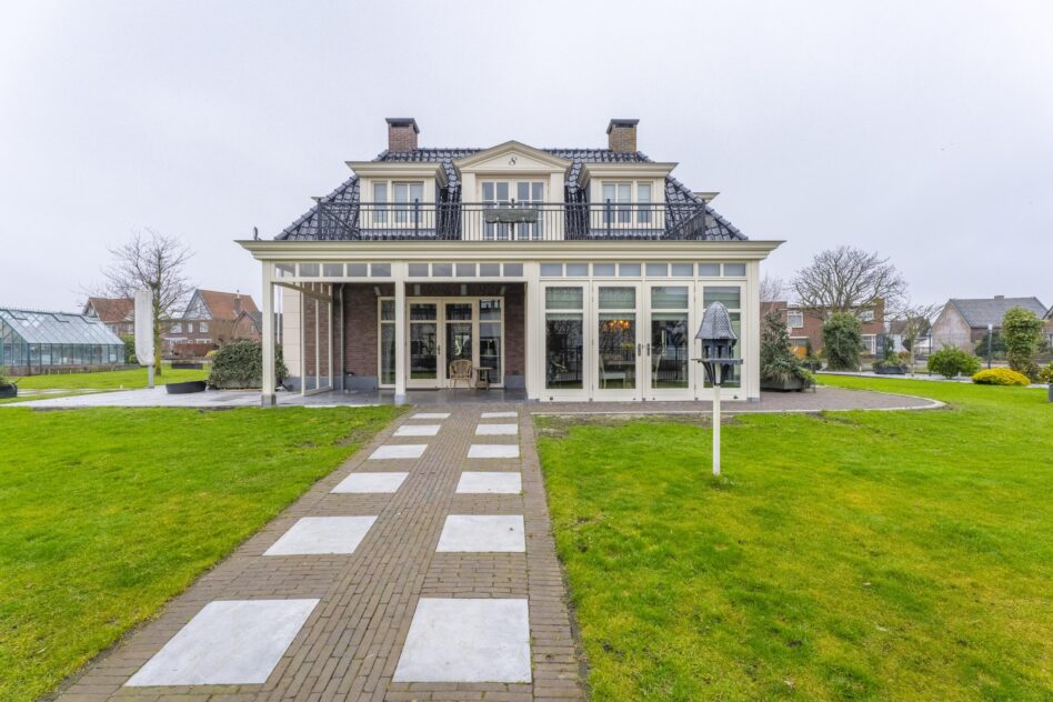 Rijnsburg – Voorhouterweg 24