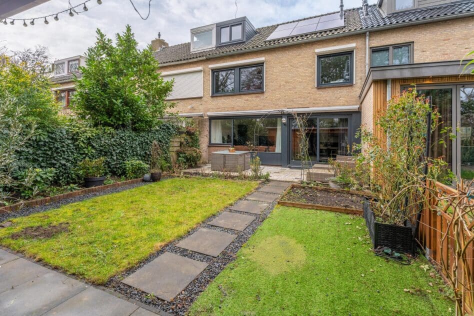 Katwijk – J.W. Frisodreef 174